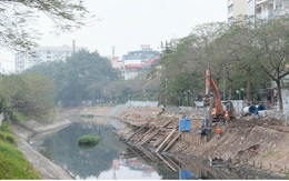 Cận cảnh lắp đặt hệ thống cống thu gom nước thải dọc sông Tô Lịch