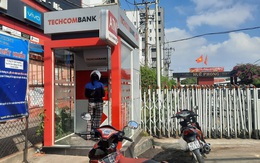 Chuyện lạ: ATM giao dịch ế ẩm những ngày cuối năm