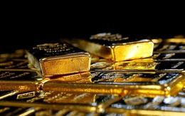 Giá vàng hồi mạnh, USD tự do sụt về dưới 23.800 đồng