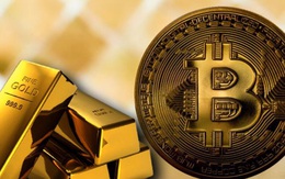 Giá vàng trên đà lên 2.000 USD do bitcoin lao dốc?
