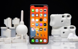 Bản cập nhật iOS "ngớ ngẩn" biến hàng triệu iPhone 12 thành iPhone XR