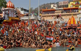 Lễ hội Kumbh Mela – sự kiện siêu lây lan Covid-19 nhấn chìm Ấn Độ trong khủng hoảng