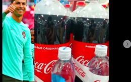 Sau cú gạt tay thổi bay 4 tỷ đô của Ronaldo, Coca Cola bán chai lớn tặng kèm nước lọc