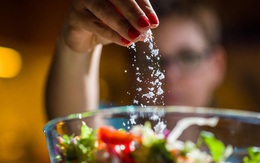 3 thực phẩm trắng là thủ phạm gây ung thư hầu hết mọi người đều có trong nhà: Chuyên gia khuyến cáo nên hạn chế càng sớm càng tốt