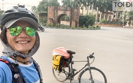 Rong ruổi 3071km, chàng trai Hà Nội đạp xe xuyên Việt quyên góp tiền giúp người khiếm thị