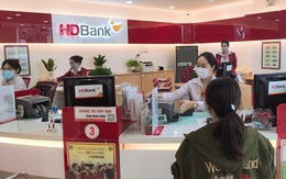 Lợi nhuận từ dịch vụ của HDBank quý 2 cao gấp 3,8 lần cùng kỳ, tỷ lệ nợ xấu chỉ 0,8%