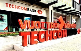 Cổ phiếu TCB lập đỉnh, vốn hóa Techcombank vượt VietinBank, BIDV