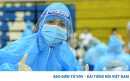 Hoa hậu H'Hen Niê: "Tôi thấy ấm lòng khi làm tình nguyện viên hỗ trợ chống dịch"