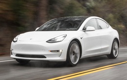 Cho bố vợ mượn xe, sếp Google suýt "bay màu" 14.000 USD vì ông cụ bấm nhầm nút trên chiếc Tesla Model 3