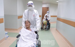 Cận cảnh khoa đặc biệt cho bệnh nhân vừa 'vượt qua cửa tử' tại Bệnh viện Hồi sức COVID-19