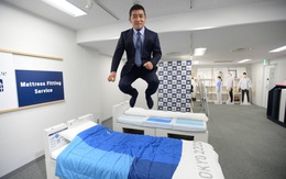 "Giường chống mây mưa" trở thành ngôi sao bất đắc dĩ tại Olympic Tokyo và cách hành xử của vị CEO người Nhật Bản khiến cả thế giới nể phục