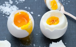 Một ngày ăn 3 quả trứng, người đàn ông bỗng bị nhồi máu cơ tim cấp, nhóm người nào nên hạn chế ăn trứng?