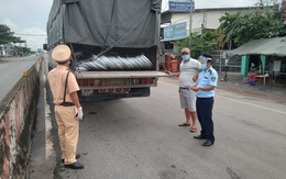 Phát hiện 14 tấn thép cuộn vi phạm về nhãn hàng hóa tại Tiền Giang