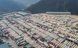Bắt 2 cán bộ nhận hối lộ 200-300 triệu đồng/xe tải để "xếp lốt" qua cửa khẩu Lạng Sơn