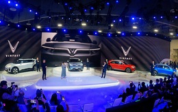 VinFast bất ngờ công bố dừng sản xuất xe xăng, trở thành hãng xe thuần điện vào cuối năm 2022