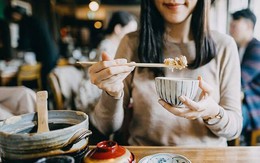 5 thói quen vàng trên bàn ăn giúp người Nhật sống khỏe, sống thọ
