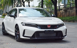 Ảnh ‘nóng’ Honda Civic Type R 2022 giá khoảng 2 tỷ đồng đầu tiên Việt Nam