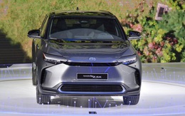 Chi tiết Toyota bZ4X tại VMS 2022: SUV điện tầm trung 'sáng cửa' bán đại trà tại Việt Nam