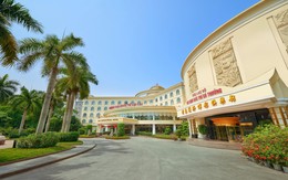 Khách sạn casino lỗ lũy kế hàng trăm tỷ đồng nổi tiếng ở Móng Cái sắp được bán với giá gần 71.000 đồng/cp