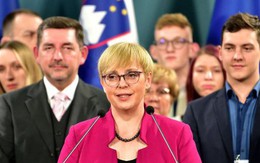 Luật sư của bà Melania Trump hoá rồng ở Slovenia