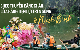 Du khách nước ngoài ngạc nhiên trước cảnh chèo thuyền bằng chân và bánh kẹo được bán trên sông ở Ninh Bình