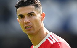 MU tiến hành kiện, từ chối trả lương cho Ronaldo