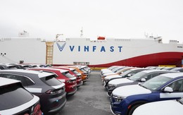VinFast chính thức xuất khẩu lô xe ô tô điện đầu tiên 999 chiếc ra thế giới