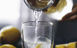 Uống nước đun sôi tốt nhất cho sức khỏe, thấy 3 bất thường thì có thể bệnh tật cận kề