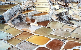Cảnh đẹp ngoạn mục ở ao muối cổ đại - nơi sản xuất loại muối chữa bệnh quý giá