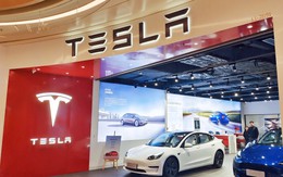 Người Trung Quốc yêu thích đặc biệt với Tesla - Các nhà sản xuất xe điện nội địa cũng phải "ghen tị" ra mặt
