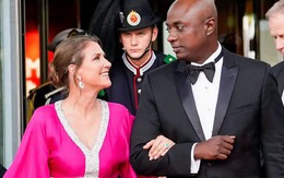Công chúa Na Uy từ bỏ nghĩa vụ hoàng gia để cùng chồng tập trung kinh doanh