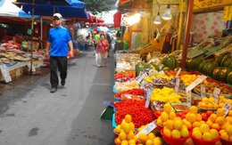Du học sinh Việt kể chuyện đi chợ truyền thống Hàn Quốc: Bán theo rổ, giá rẻ như cho nhưng coi chừng bị lừa trắng mắt