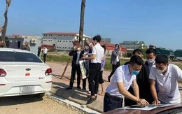 Nhờ môi giới bán lỗ không được, chủ đất ngán ngẩm đành tự bán