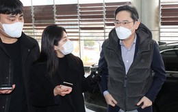 Đằng sau chiếc áo phao mà Chủ tịch Samsung Lee Jae-yong mặc trong chuyến đi quan trọng tới Việt Nam