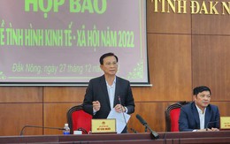 Chủ tịch UBND tỉnh Đắk Nông chỉ đạo xử lý vụ điều giáo viên đi tiếp khách VIP