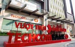 Techcombank nói gì với cổ đông về kế hoạch rót hơn 10.000 tỷ cho TCBS?