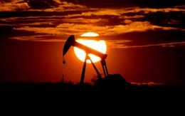 Áp giá trần dầu thô, châu Âu đang bị 'chơi chiêu' nhập khẩu dầu Nga mà không hề hay biết