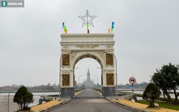 Cận cảnh cổng làng khủng tại Nam Định được ví như giống kiến trúc ở "trời Âu"