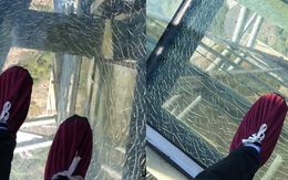 Thay tấm kính "nghi bị nứt" tại cầu kính cao nhất Việt Nam