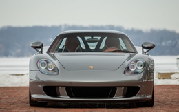 Cận cảnh Porsche Carrera GT chạy 18 năm được bán đấu giá