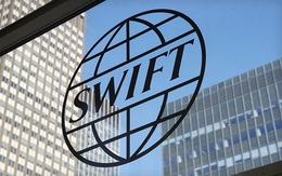 Iran từng thiệt hại nặng khi bị loại khỏi SWIFT, Nga thì sao?