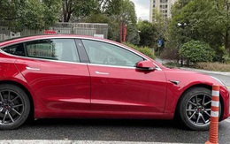 Cắm sạc chưa được nửa tiếng, chủ xe Tesla "tái mặt" khi thấy con số trên hóa đơn