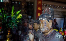 Các vị La Hán chùa Tây Phương đang xuống cấp nghiêm trọng, bong tróc hết lớp sơn son