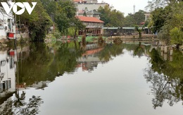 Gần 100 hộ dân ở Long Biên, Hà Nội phản đối việc lấp hồ, phân lô bán đất