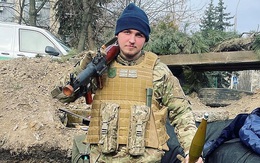 Một cựu binh Anh, hùng hổ tới Ukraine để chiến đấu nhưng vội vã trở về sau chuyến "du lịch" 10 ngày vì sợ chết
