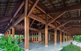 Công trình gỗ đầu tiên của KTS Võ Trọng Nghĩa tại Việt Nam: Các không gian kết nối liên hoàn, hòa quyện với cảnh quan thiên nhiên đậm nét truyền thống