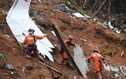 Nỗi đau bị đẩy tới tột cùng: Hơn 10 cặp vợ chồng mới cưới tử nạn trên chiếc máy bay Trung Quốc lao xuống núi