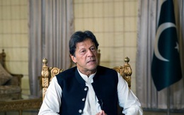Thủ tướng Pakistan bất ngờ mất chức