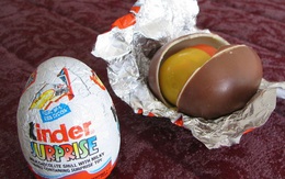 Rà soát, kiểm tra các sản phẩm mẫu kẹo trứng chocolate Kinder Surprise