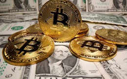 USD và vàng kéo nhau giảm vào cuối tuần, Bitcoin hồi phục mạnh